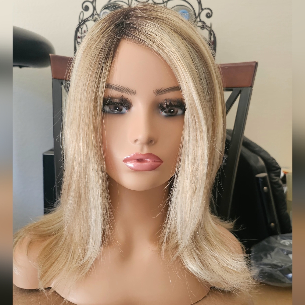 New in wholesale packaging, Henry Margu wig